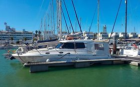 Private yacht all confort: we love our guests