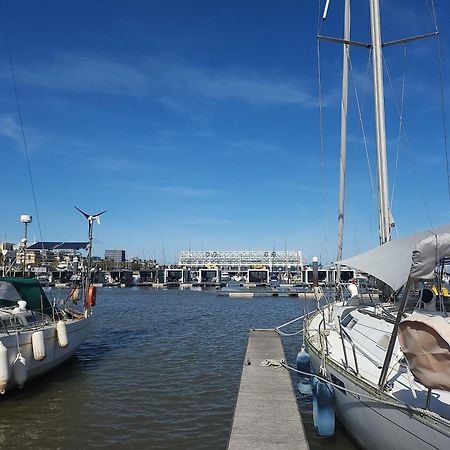 Private yacht all confort: we love our guests Lissabon Exterior foto