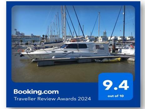Private yacht all confort: we love our guests Lissabon Exterior foto