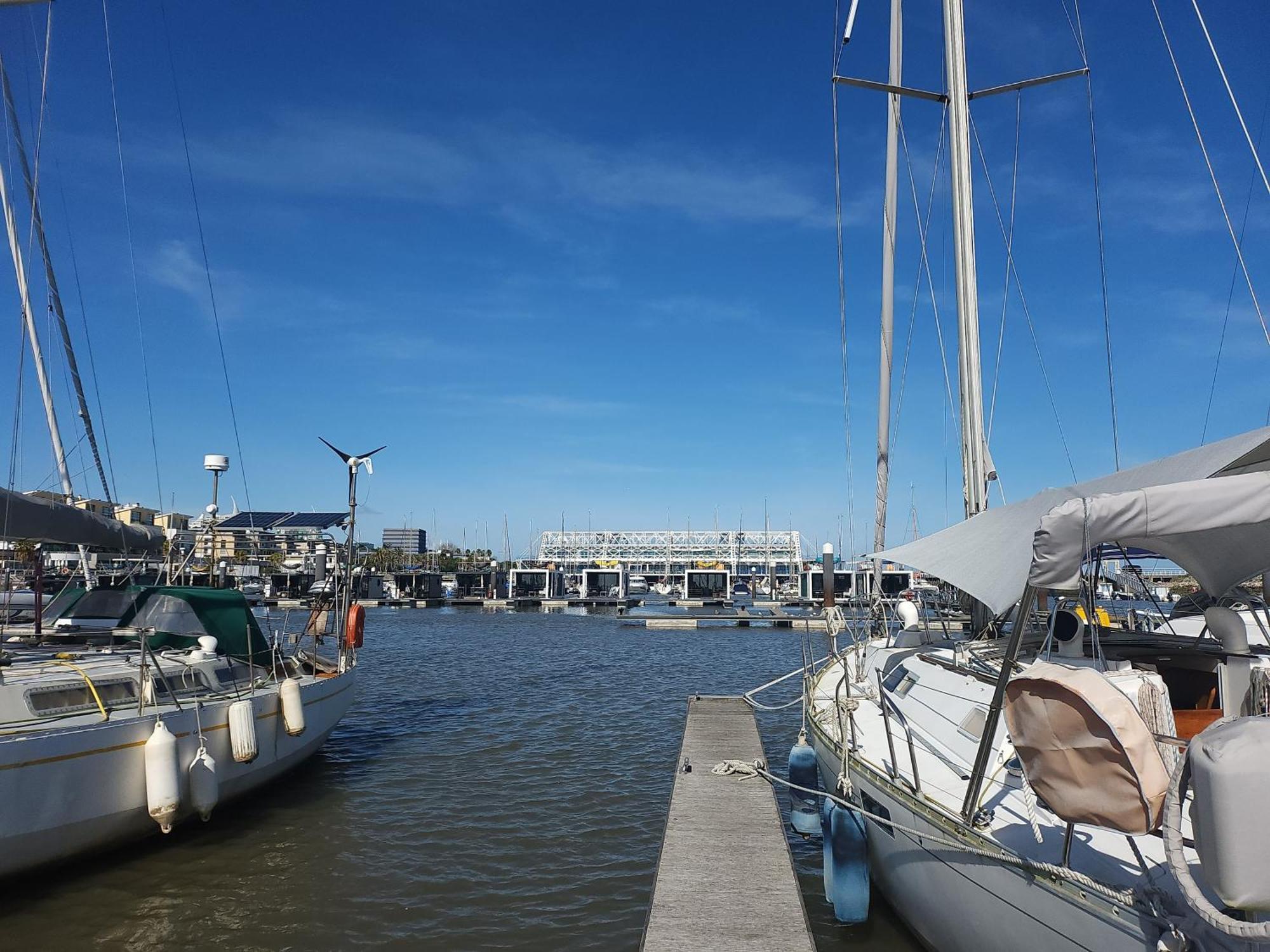 Private yacht all confort: we love our guests Lissabon Exterior foto